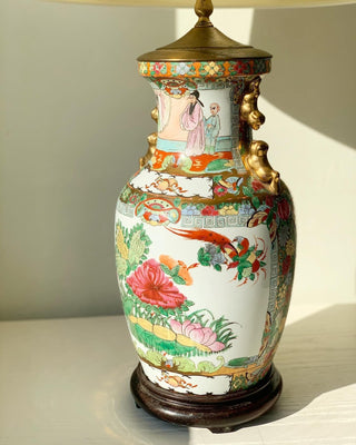 Foo Dog Famille Rose Chinoiserie Lamp