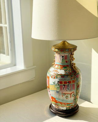 Foo Dog Famille Rose Chinoiserie Lamp