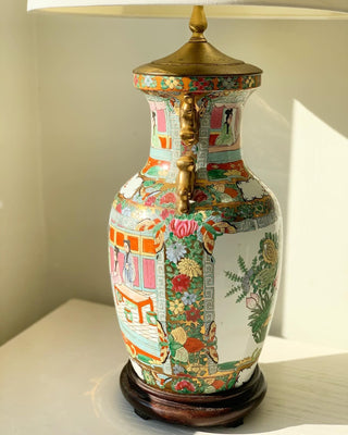 Foo Dog Famille Rose Chinoiserie Lamp
