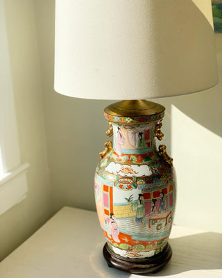 Foo Dog Famille Rose Chinoiserie Lamp