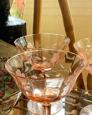 Pink Art Deco Etched Champagne Coupes, Set of 4 (1940)