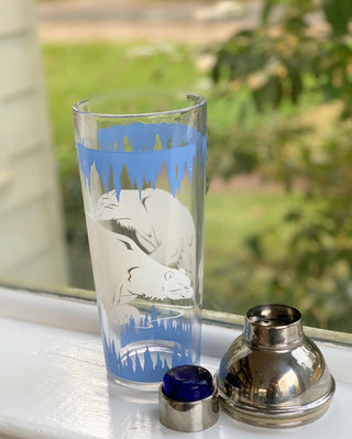 Art Deco Hazel Atlas Polar Bear Cocktail Shaker with Round Lid (3 Pieces)